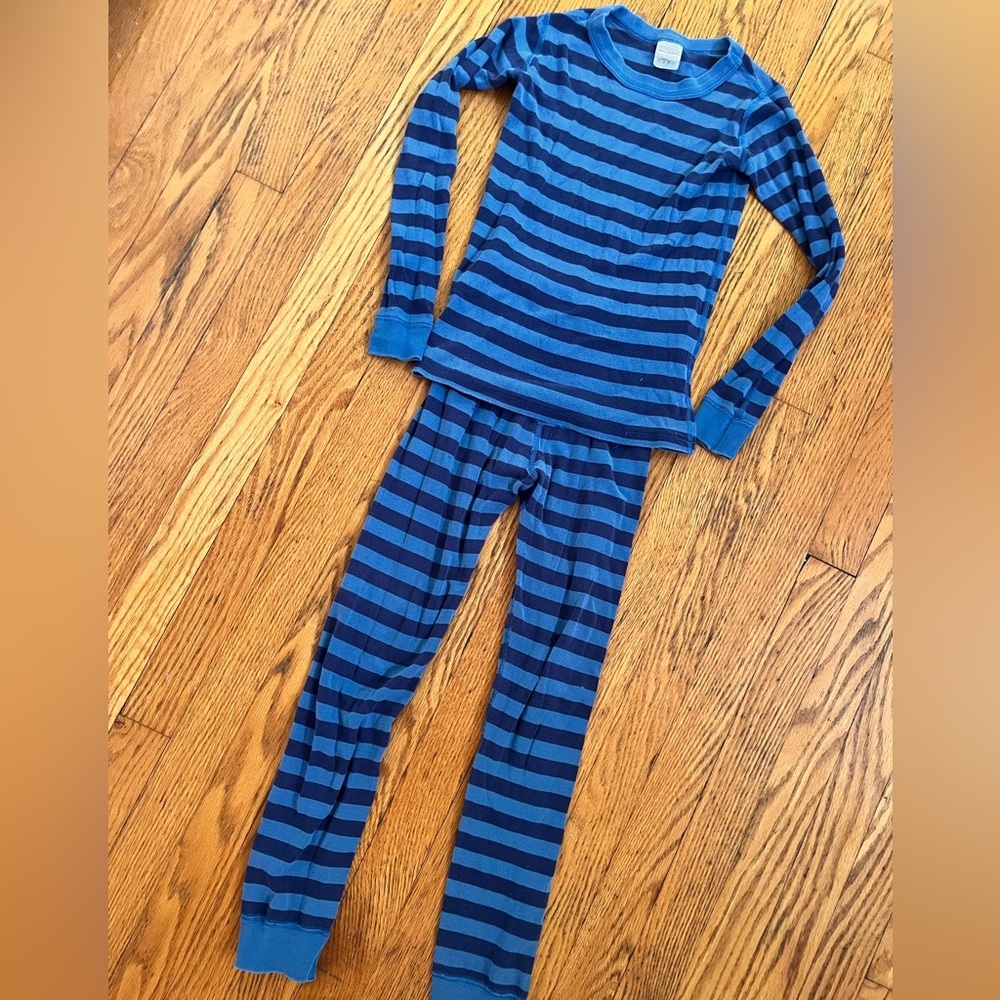 Hanna Andersson blue striped long-sleeve pajamas size 130 8 GUC loose hem